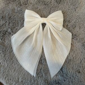 Bridal hair bow